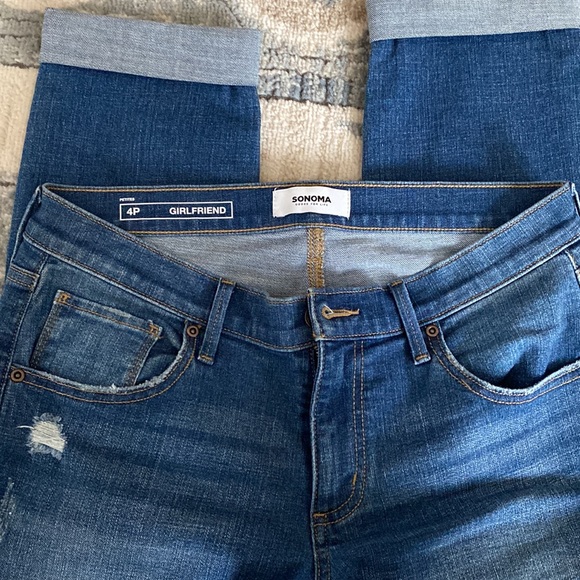 Capris - Picture 4 of 5